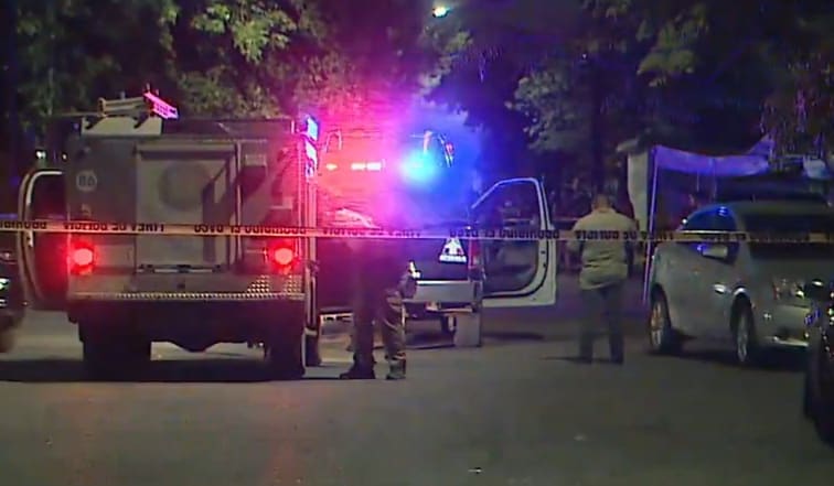 En el interior de su domicilio quedó sin vida un joven tras ser baleado en al menos 10 ocasiones la noche del jueves