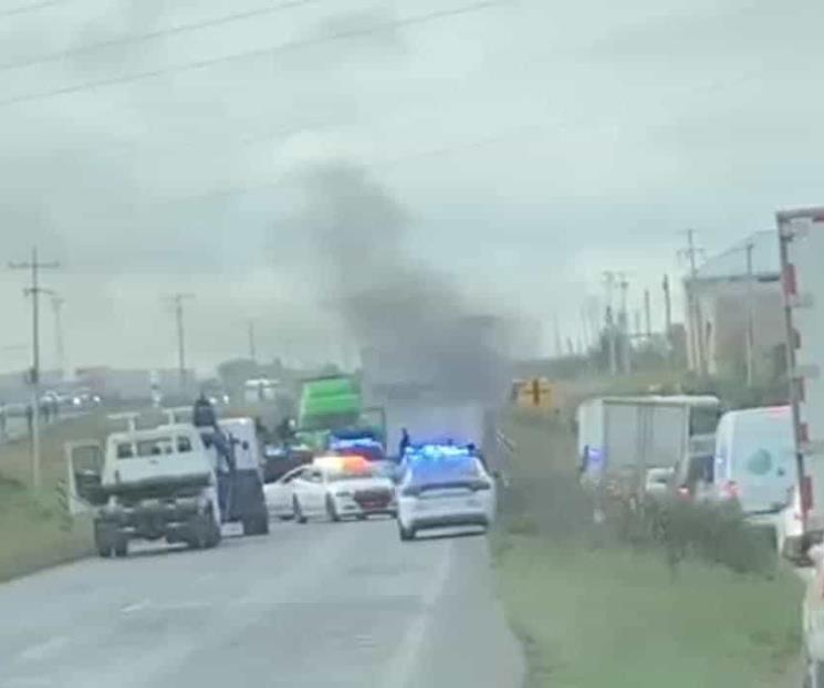 Suman cinco carreteras bloqueadas en Zacatecas