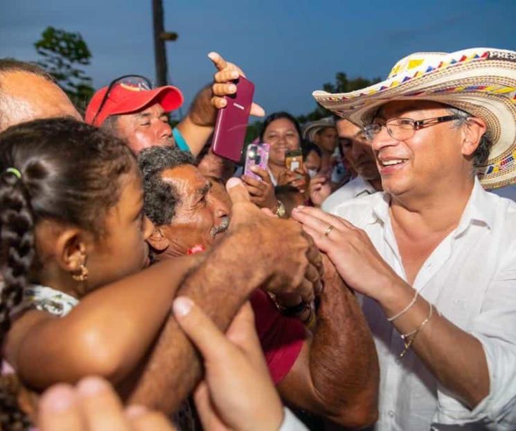 Encuentran y detonan explosivo en zona que visitaba Petro