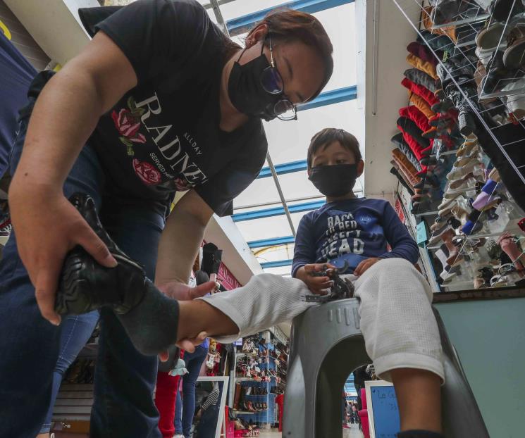 Profeco te dice cómo ahorrar en compras de útiles y uniforme
