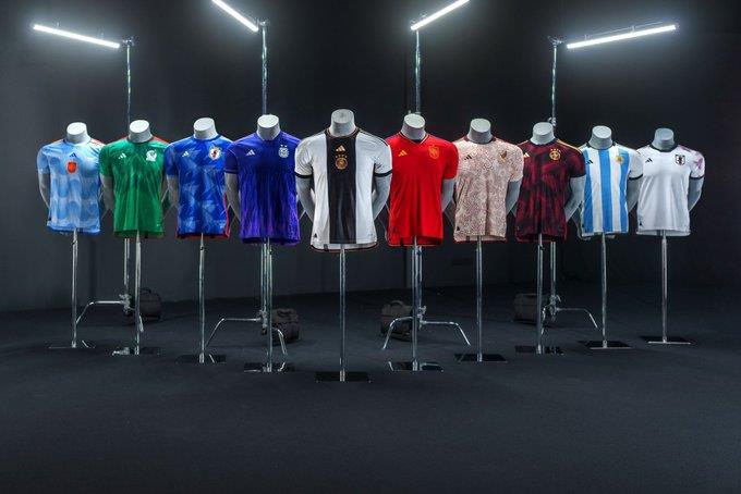 Otras selecciones también presentan su jersey