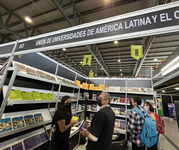 Los libros son necesarios, motor con que arranca IV FILUNI Los libros son necesarios, motor con que arranca IV FILUNI
