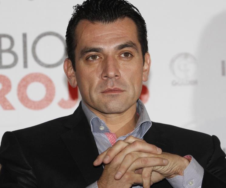 Jorge Salinas reconoce a hija que tuvo con Andrea Noli