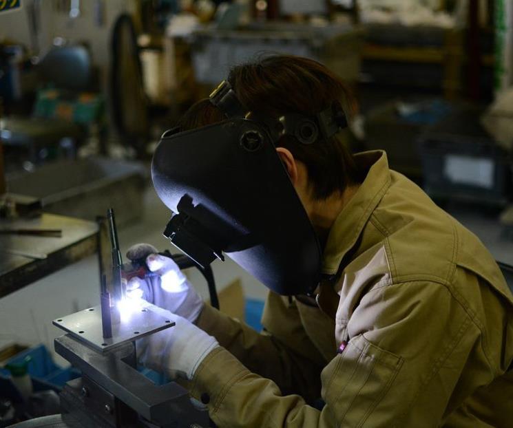 Confianza empresarial liga cuatro meses a la baja en agosto