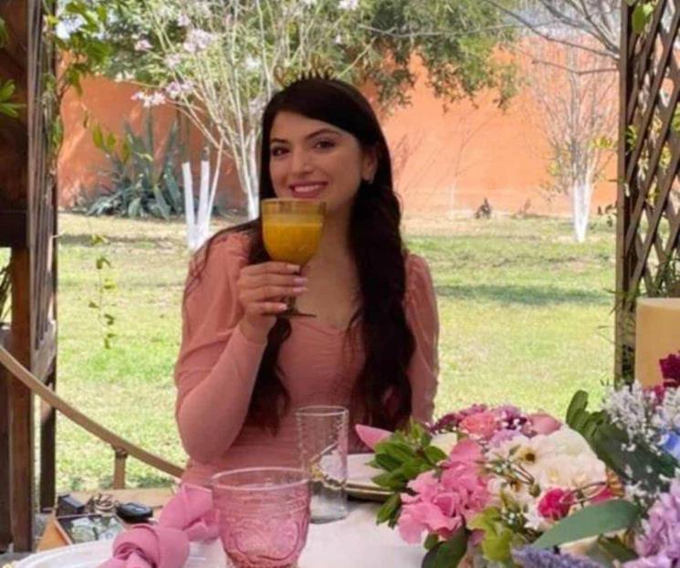 Exigen justicia por maestra asesinada