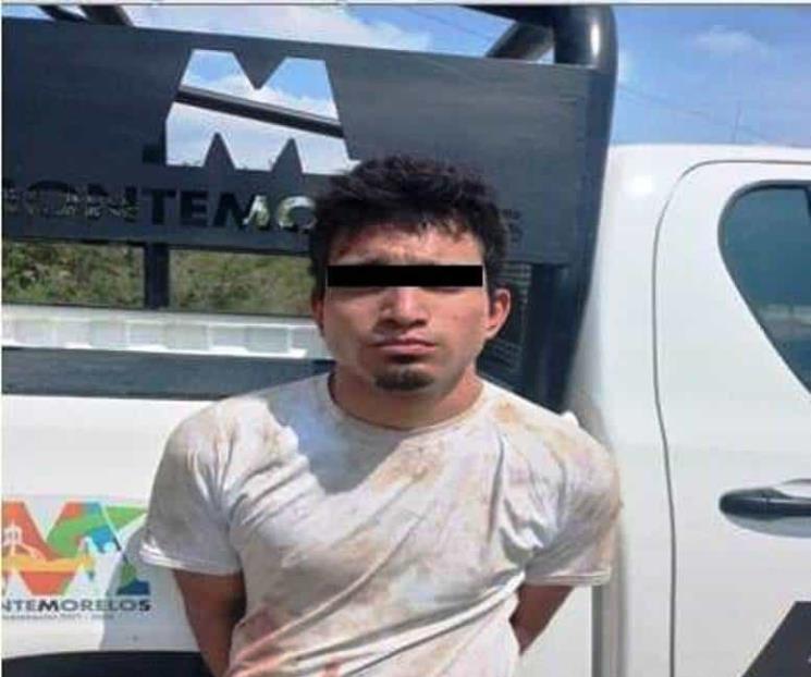 Sorprenden a joven en moto robada