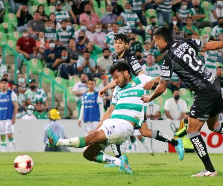 Pachuca y Santos, pelea en la parte alta de la tabla Pachuca y Santos, pelea en la parte alta de la tabla
