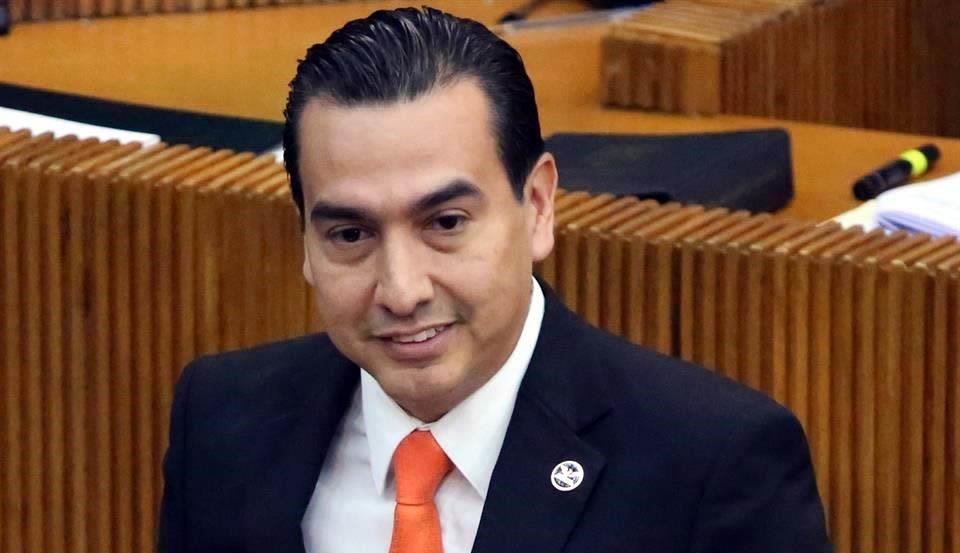Buscará MC consenso en Paquete Fiscal