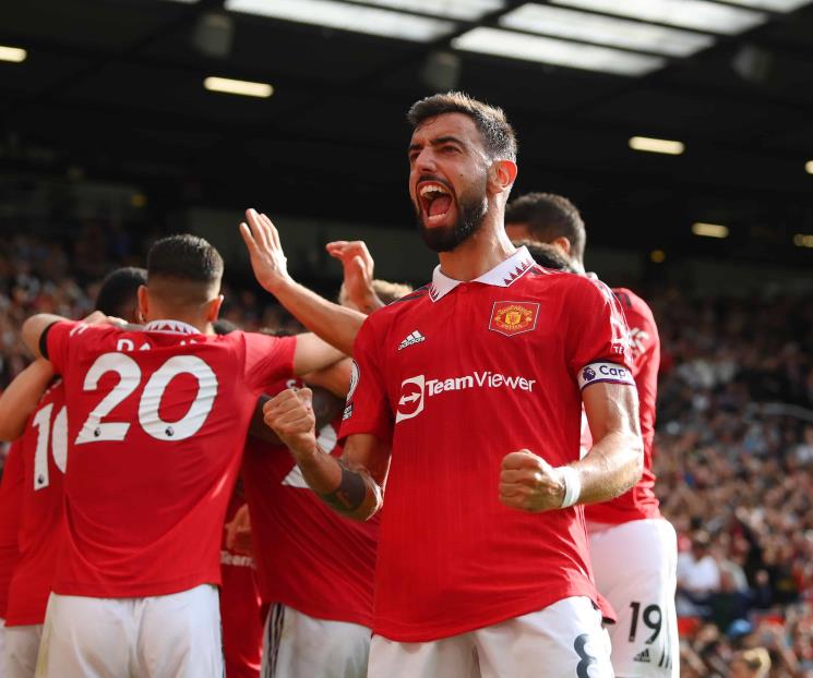 Pierde Arsenal con el United, pero siguen liderando en EPL