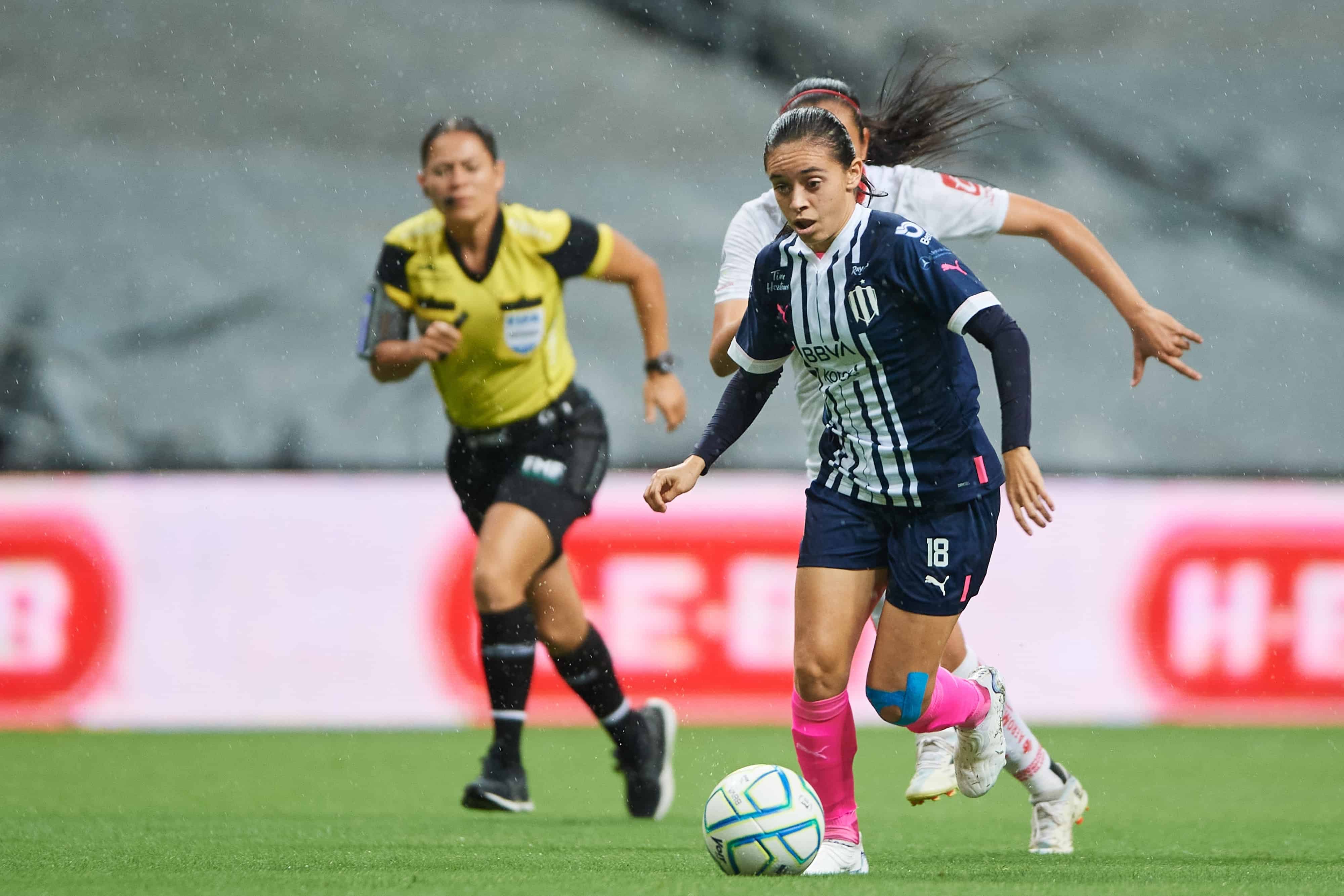 Aylin Aviléz hace doblete.