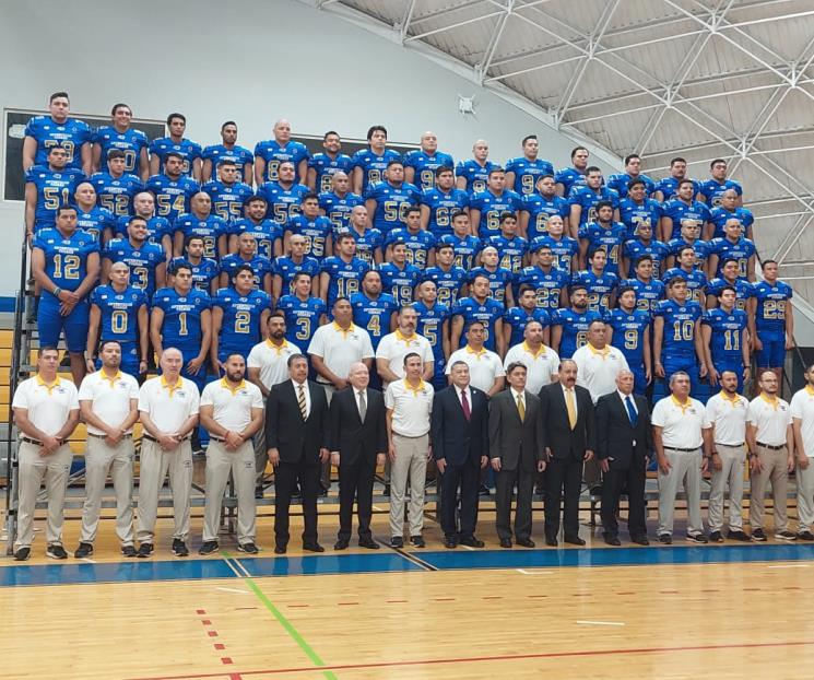Se toman Auténticos la foto oficial