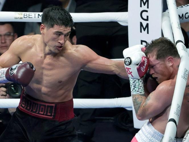 Bivol descarta revancha con Canelo
