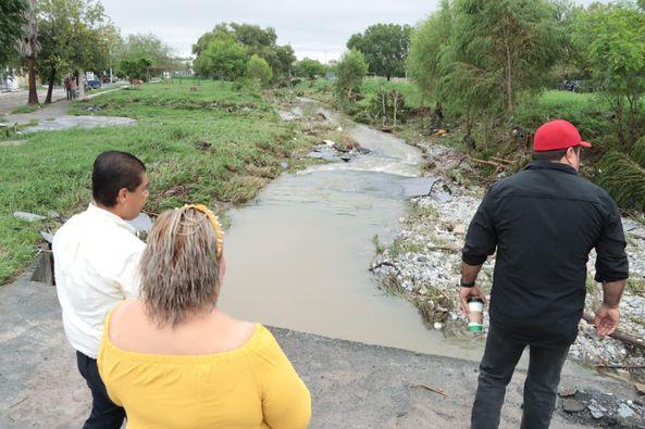 Recorre Paco Treviño zonas dañadas por precipitaciones