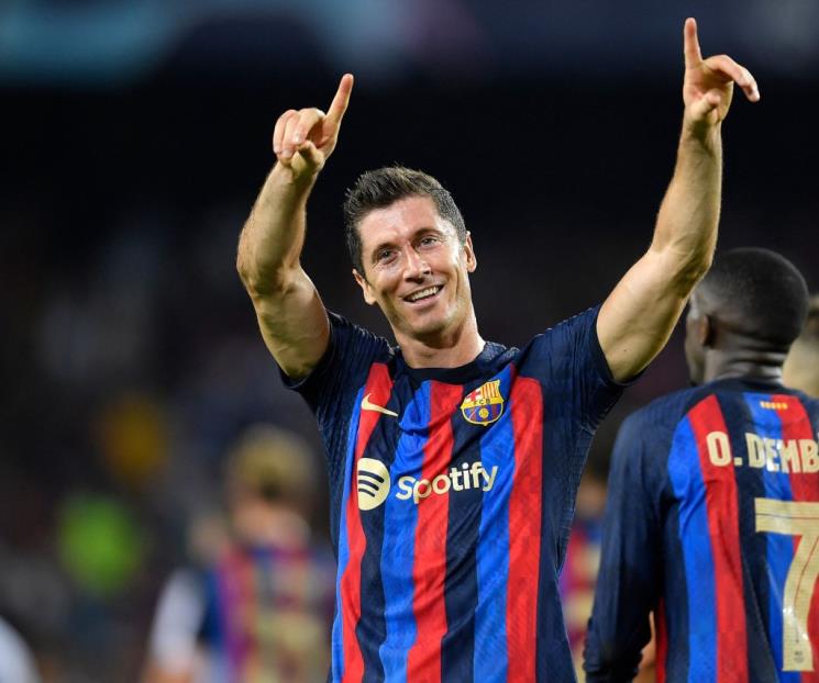 Hat-Trick de Lewandowski y golea el Barça en inicio de UCL