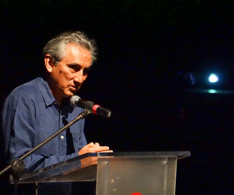 Ofrece Castellanos vistazo a la historia de la fotografía