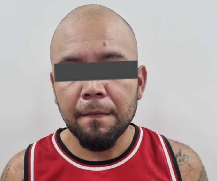 Catean domicilios, detienen a dos