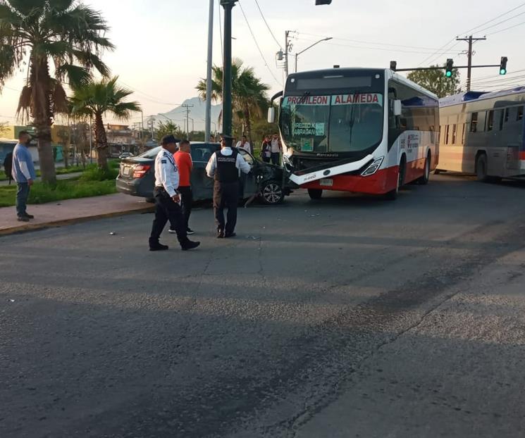 Deja choque un lesionado