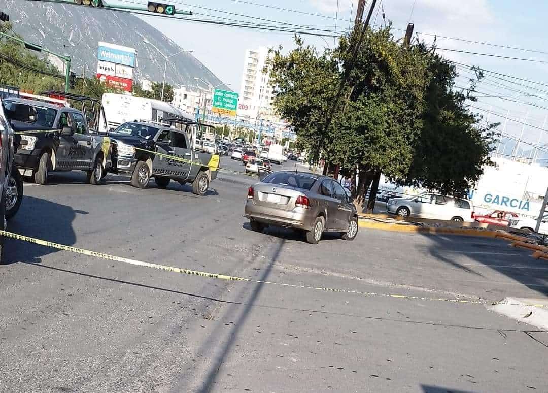 Luego de ser atacado a balazos a bordo de su vehículo, un hombre murió al ingresar al hospital
