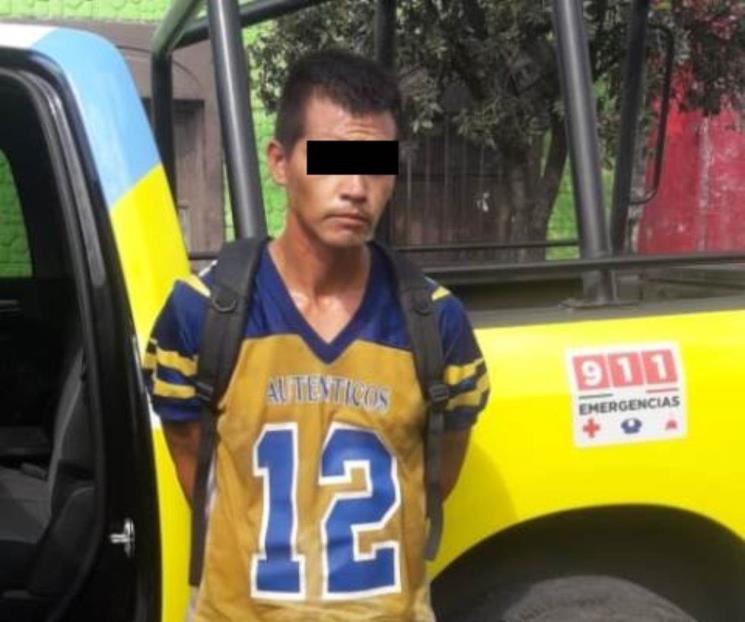 Detienen a hombre por robar celular a mujer