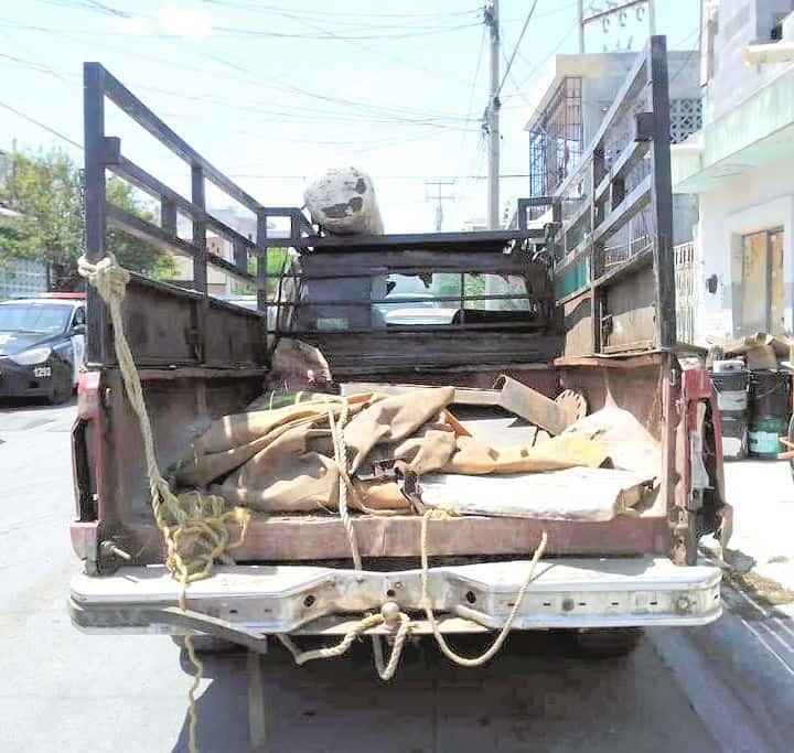 Roban chatarra del ferrocarril