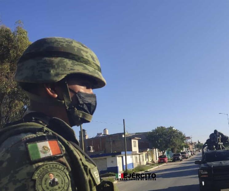 Insisten PAN y PRD que PRI retire reforma militar