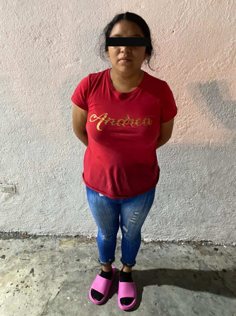Ante las supuestas amenazas de su esposo con matarla, ya que le reclamaba el que se había ido a una fiesta, la mujer presuntamente lo privó de la vida con un pedazo de cable con el que lo sujeto del cuello hasta que ya no respondió