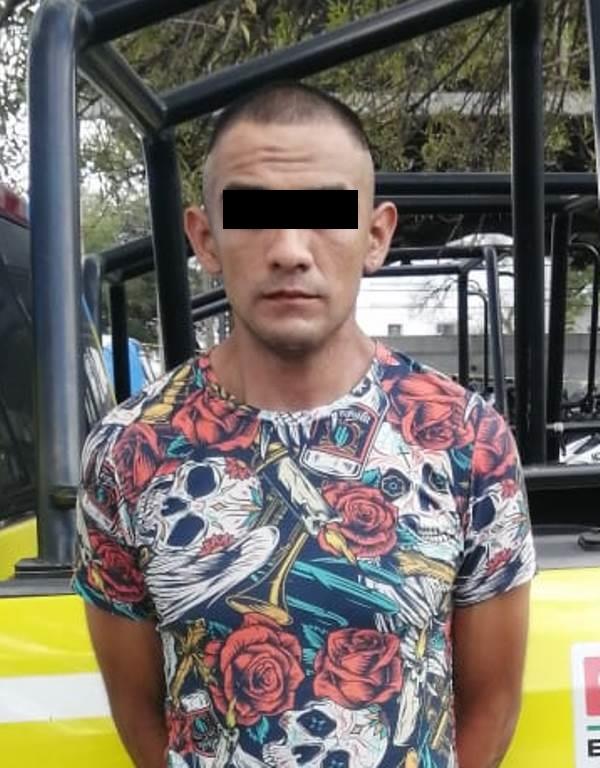 Cae con droga y pistola