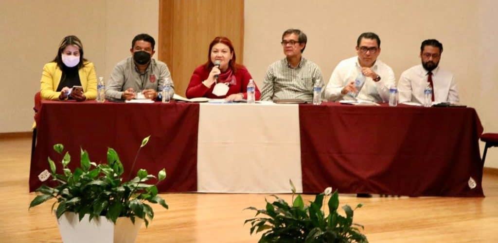 Autoridades del IPN se reúnen con la comunidad de la UPIIG