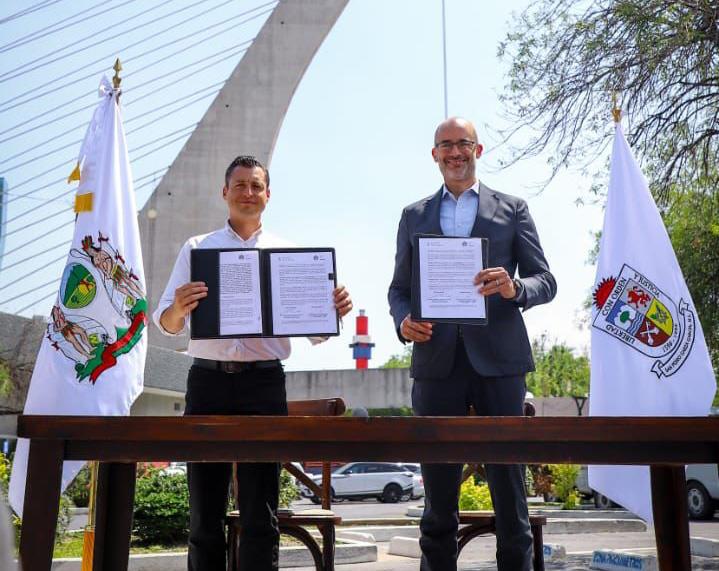 Unen fuerzas para dar mantenimiento a Puente Atirantado