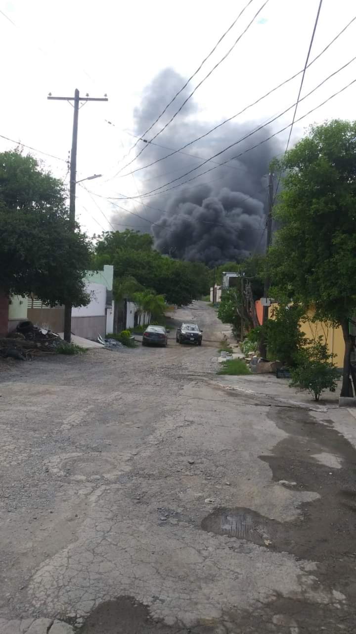 El incendio en un terreno baldío provocó la movilización de cuerpos de auxilio