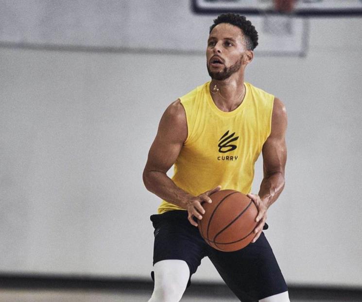 Contrato millonario de Curry con marca deportiva