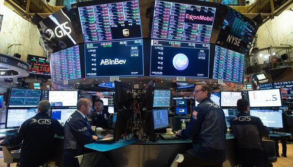 Inflación tumba a los mercados accionarios en EU