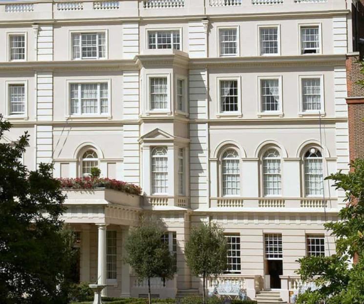 Despiden a un centenar de empleados de Clarence House