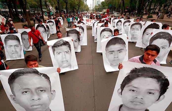 Detienen a general por caso de 43 normalistas