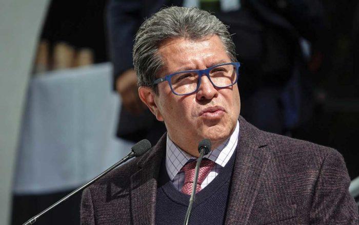 Inconveniente regresar soldados a cuarteles: Monreal