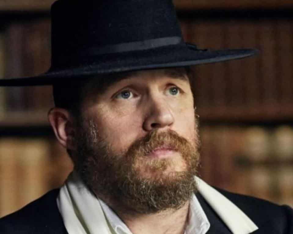 Además de sus papeles en el cine, Tom Hardy también es conocido por su rol en la serie Peaky Blinders, en la que interpretó a Alfie Solomons en diversos episodios
