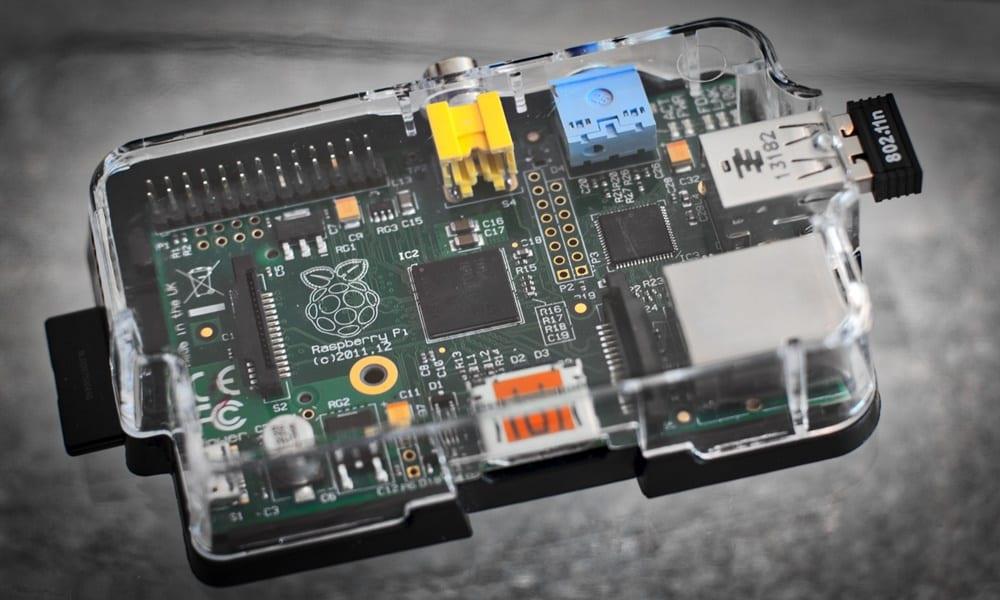 Firman acuerdo para la creación de chips de código abierto