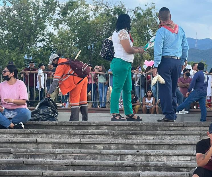 Recogen 34 toneladas de basura tras Grito y desfile