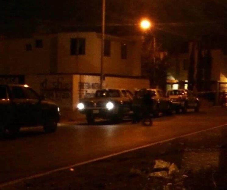 Los atacan a balazos mientras convivían, hay un muerto