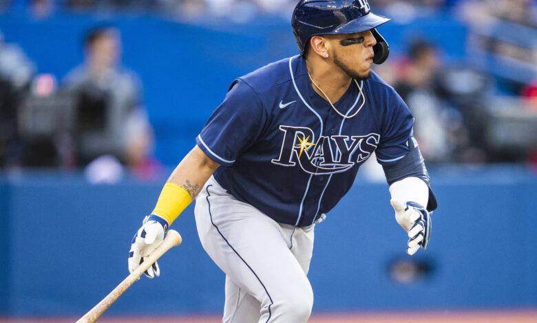 Se va Paredes con tres hits, pero pierde Rays