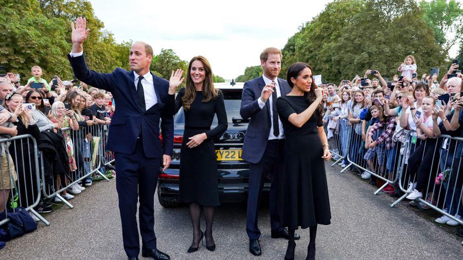 Reportan disgusto de Enrique y Meghan con rey Carlos III