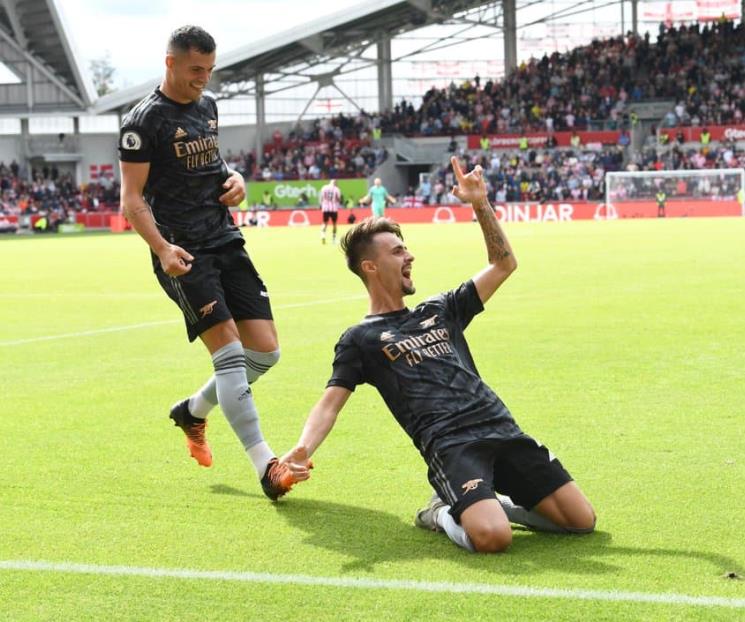Golea el Arsenal y recuperan liderato en Premier League