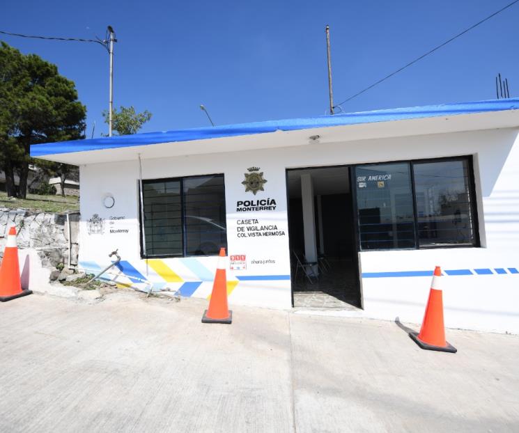 Entrega Monterrey dos casetas de vigilancia