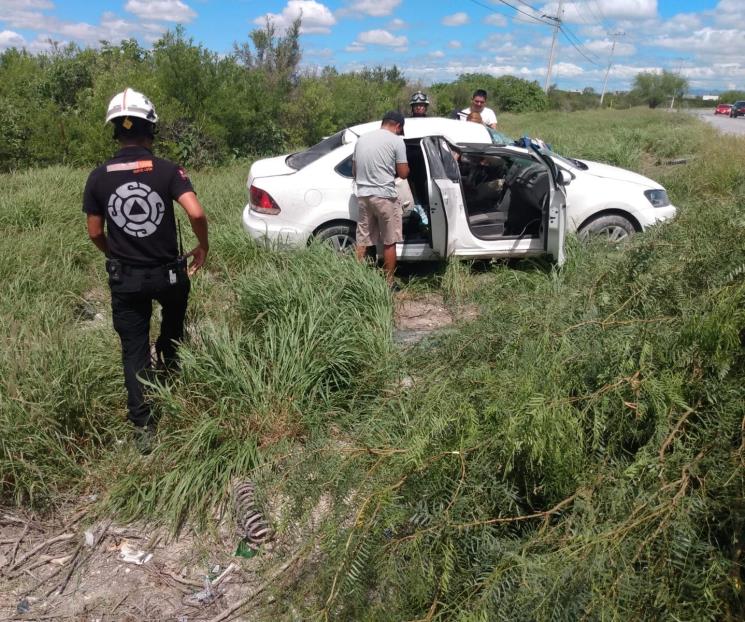 Volcadura en Apodaca deja un lesionado