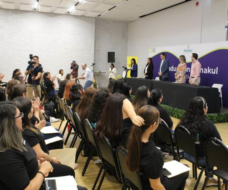 Gradúa Kimakul a emprendedoras mejor preparadas