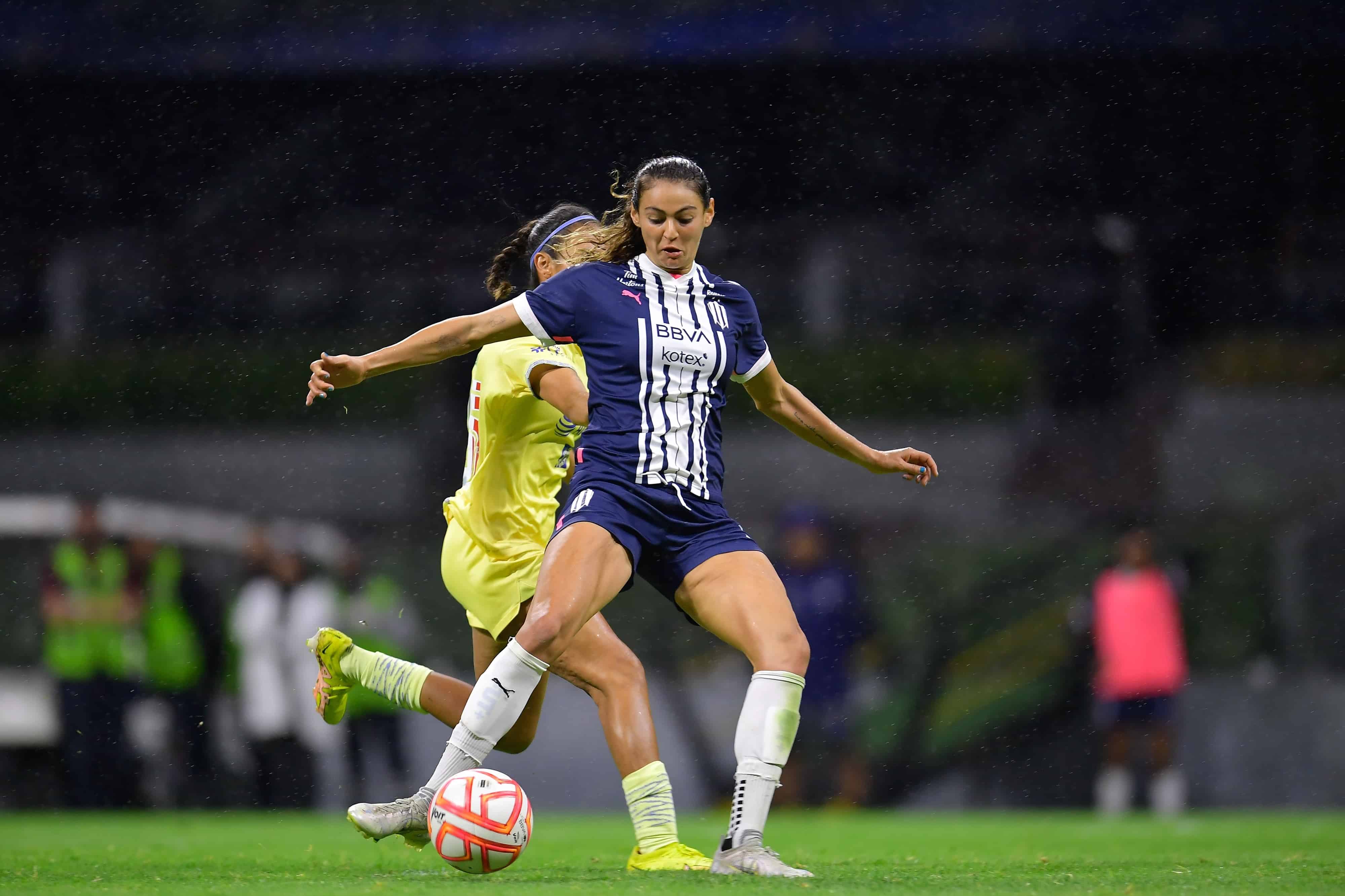 Christina Burkenroad hace el 2-1.