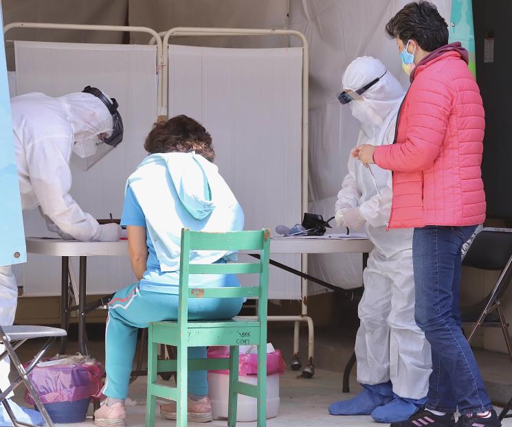 Suman 10 semanas de reducción continua de contagios Covid