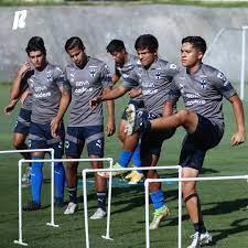 Van Raya2 por triunfo para volver a zona de repesca