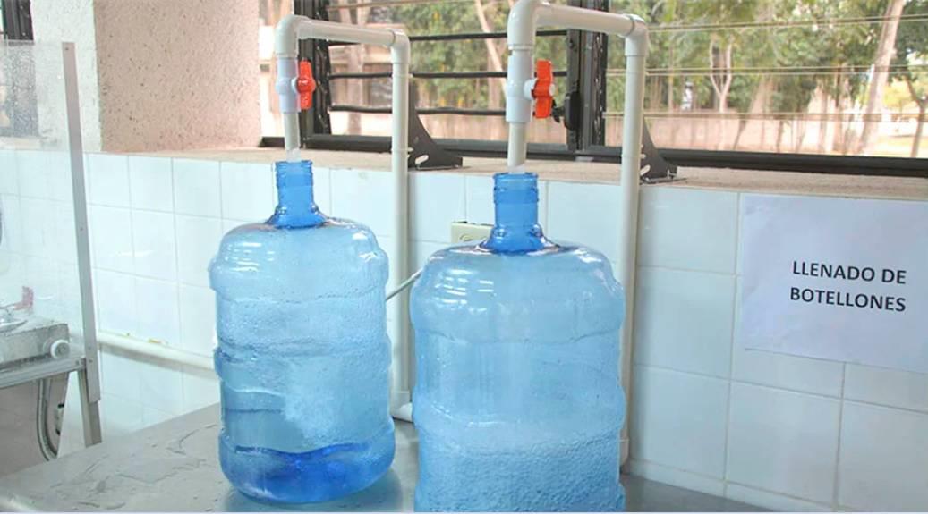 Rellenadoras de agua, un problema de salud pública