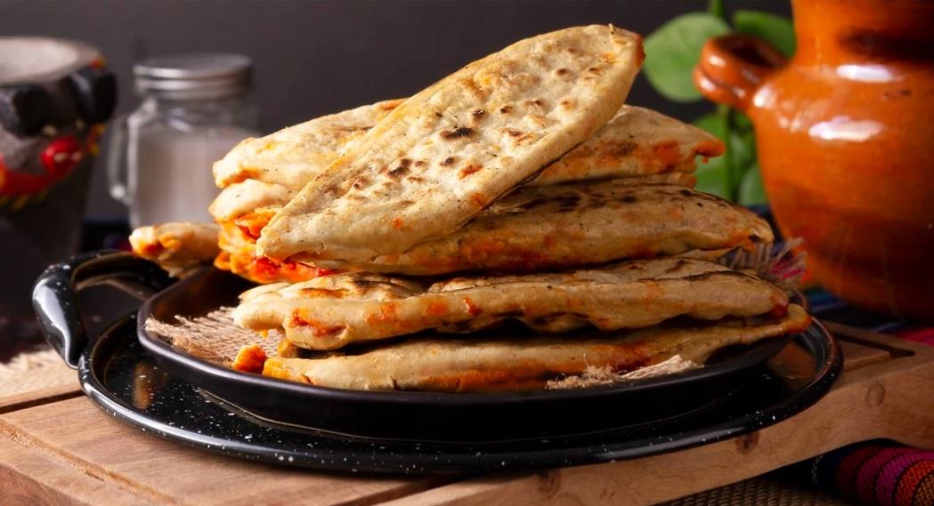 Conoce cuántas calorías aporta un tlacoyo
